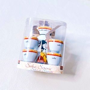 Jo!e Sake Serene 5-Piece Set 4 Cups 1 Carafe White Ceramic Asian Geisha Design